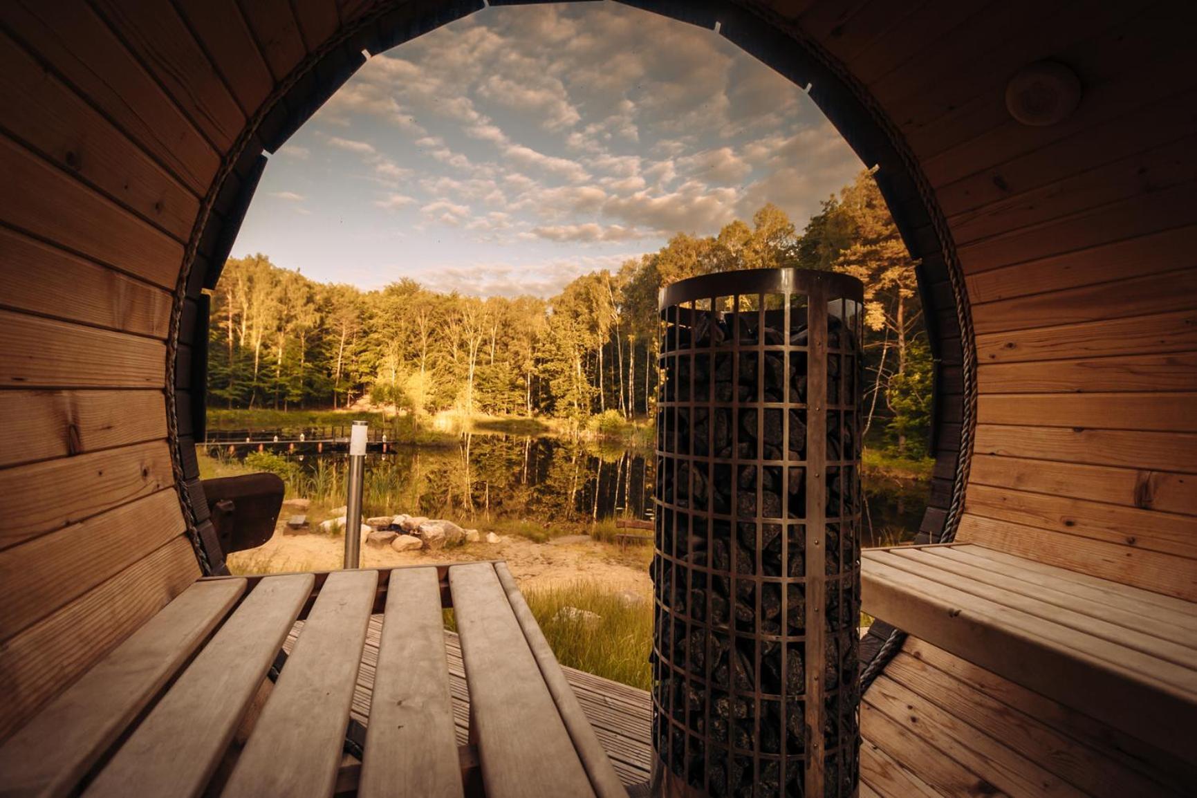 Osada Skoczkowo Komfortowe Domki Z Jacuzzi Nad Jeziorem- Sauna- Balia- Prywatny Staw Wedkarski Podiazy المظهر الخارجي الصورة